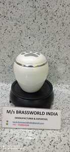 BRASSWORLD INDIA White Pearl Pet Cremation Urn Juego de dos suministros funerarios Premium - Product Image 2