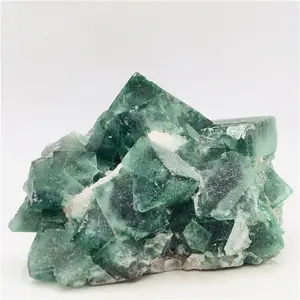 天然原矿标本绿色萤石晶簇萤石晶体