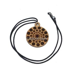 Pendentifs de bijoux de mode taille personnalisée couleur pendentifs en bois gravés assortis-agate naturelle - Product Image 4