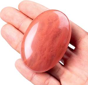 Piedra de Jesper Roja - Cristal Natural de Chakra Reiki Pulido, Piedra Ovalada de Bolsillo para la Sanación, el Amor y la Ansiedad - Product Image 2