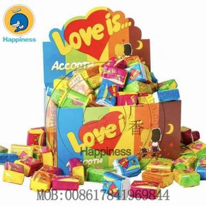 Love Is Chewing Gum con carta per tatuaggi adesiva - Product Image 2