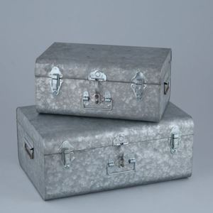 Elegante caja de maletero de metal de latón rojo Diseño único Almacenamiento hecho a mano para Home Hotel-Cantidad a granel de alta calidad Hecho EN LA India - Product Image 5