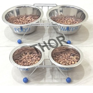 Alimentador de cuencos de comida de acero inoxidable de perro y de gato con soporte de 2 mascotas de Acero acabado en cromo perro regalo - Product Image 1