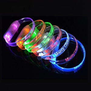 Лидер продаж! Рекламные светящийся светодиодный фонарик работает дизайн браслет TZ-W230 - Product Image 3