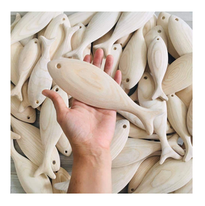 Améliorez la Pensée des Enfants avec un Design Coloré comme Création dans un Poisson en Bois - Artisanat Vietnamien Sûr - Product Image 1