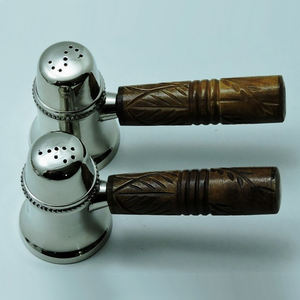 Ensemble de salière et de poivrière en laiton et en bois fait main de conception unique avec des accessoires de cuisine à bas prix d'usine - Product Image 4