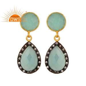 Boucles d'oreilles pendantes en argent sterling 925 plaqué or 18 carats avec zircon cubique et chalcédoine aqua en forme de poire pour mariage et soirée - Vente en gros - Product Image 1
