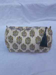 Sac de cosmétiques en coton matelassé, bloc à main, sac pour extérieur, tissu en coton imprimé Floral, matelassé avec plusieurs compartiments - Product Image 4