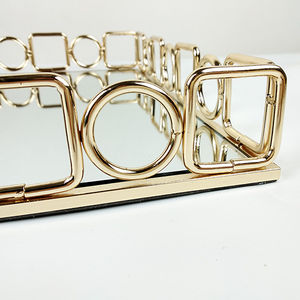 Plateau de service alimentaire en métal géométrique fait à la main de conception Unique de haute qualité couleur/taille/Logo personnalisable écologique - Product Image 2