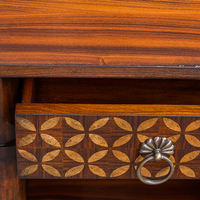 Table de chevet Batique en acajou, 1 tiroir, design traditionnel, bois massif, certifiée FLEGT, pour chambre, appartement, salle à manger, maison, hôtel