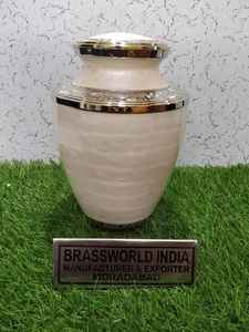 Brassworld อินเดียโลหะโกศสีดำขี้เถ้ากับสายส่องแสงสำหรับผู้ใหญ่อุปกรณ์งานศพทำจากโลหะสไตล์อเมริกัน - Product Image 6