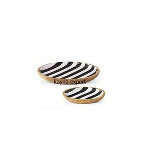 Nouveau bol imprimé en bois au design unique rayures noires et blanches imprimé designer salade plat de service plateau bols en bois disponibles - Product Image 1