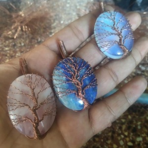 Meilleure qualité mélange naturel de pierres précieuses forme ovale pendentif enroulé de fil meilleure qualité pendentif ovale vente en gros de pendentifs en cristaux à vendre - Product Image 1