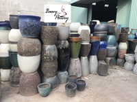 Pot en céramique pour l'extérieur, bac à plantes, décoration pour la maison, effet vieilli, disponible en 84 96, 557, 05, 79, vente en gros