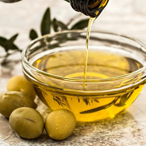 AARNAV GLOBAL EXPORTS, el Mejor Proveedor de Aceite Portador de Oliva Español Prensado en Frío con Certificación GMP - Product Image 3