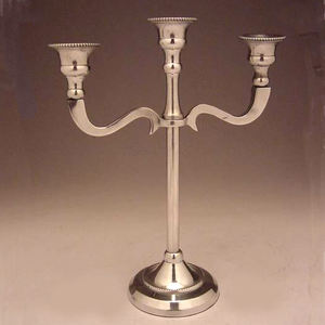 Candélabre en argent nouveauté bougeoir poli à 3 bras candélabres faits à la main bougeoirs en métal élégants candélabres - Product Image 1