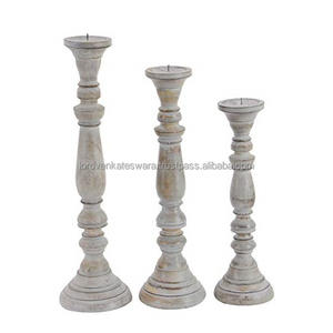 Portavelas de Madera Pulida Hecho a Mano para Decoración del Hogar - Product Image 1