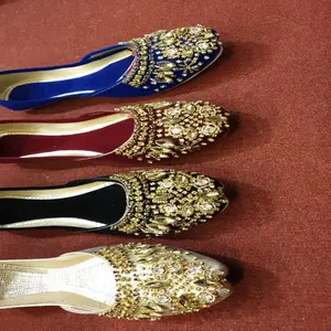 Nouvelle collection de chaussures khussa faites à la main pour femmes/chaussures pour dames de haute qualité/khussa stylé pour filles