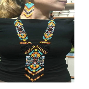 Colliers graines de rocaille en verre coloré turquoise, faits à la main, 3 pièces, en perle de verre, personnalisable, choix de couleurs et de motifs - Product Image 4