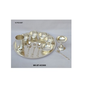 Servizio da tavola tradizionale indiano tradizionale Bhojan <span class=keywords><strong>Thal</strong></span> in ottone con finitura argento piatto da portata in metallo con finitura in ottone - Product Image 6