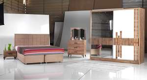 Juego de Dormitorio Clásico de Lujo en Madera Sólida para Apartamento - Product Image 3