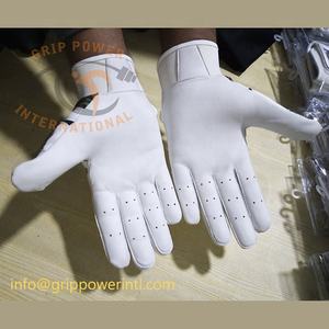 ถุงมือเบสบอลอเมริกันฟุตบอลพร้อมอุปกรณ์เสริมในเครื่องแบบทีมสวม - Product Image 2