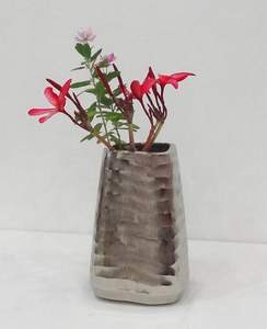 Vantage Vase à fleurs sur socle en aluminium de qualité supérieure pour la décoration de la maison et du salon, décoration de fête et désherbage - Product Image 6