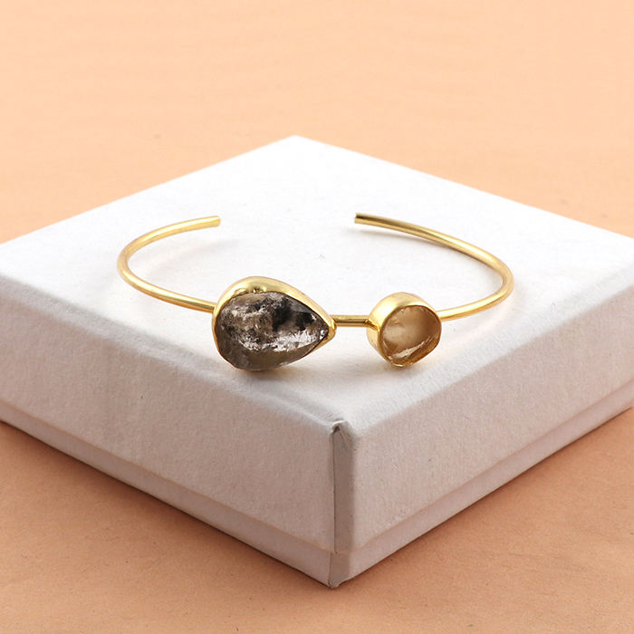 สีเหลือง