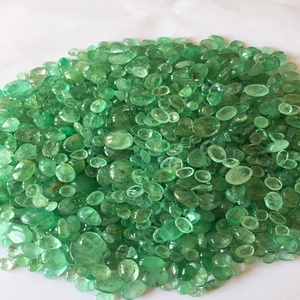 Couleur verte de pierre précieuse lâche émeraude naturelle de qualité AAA avec certificat IGI - Product Image 4