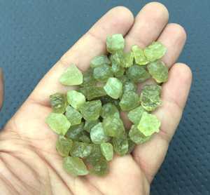 25 Piece Natural Green Garnet Gemstone Untreated Loose Rough Making Beautiful Handmade Jewelry Raw - Product Image 3