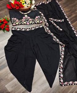 Sari en soie brodé de créateur, conçu sur mesure pour les fêtes, avec pièce de chemisier, bordure en dentelle de soie douce, tenue de mariage, dernière collection de vêtements pour femmes - Product Image 6