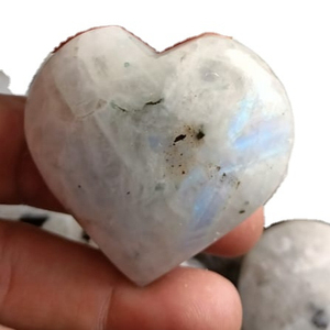 หินโมรากึ่งมีค่ารูปหัวใจสีรุ้งมีสไตล์ที่สง่างามสำหรับการรักษาฮวงจุ้ยและงานฝีมือความรัก - Product Image 2