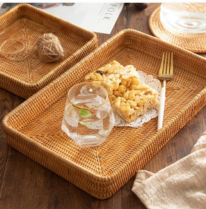 Plateau de service décoratif en rotin de style moderne fait à la main pour la décoration de cuisine et le service panier en osier - Product Image 6