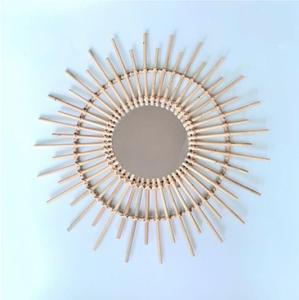 Vidrio colgante de pared interior y exterior de calidad de espejo de ratán de forma personalizada de lujo de la India - Product Image 3