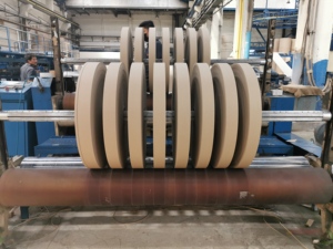 Slitted ในม้วน Coreboard กระดาษสาร450 GSM สำหรับการทำกระดาษแกนหลอดบรรจุภัณฑ์ - Product Image 2