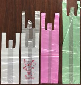 Sac en plastique biodégradable en PE avec soufflet latéral, type T-shirt, en rouleau, fabriqué au Vietnam, prix compétitif - Product Image 2