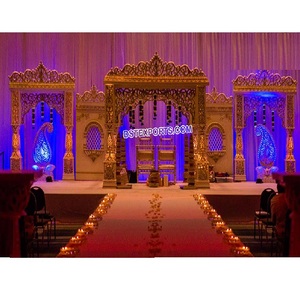 Ensemble de Mandap de Mariage Exclusif Doré Style Bollywood, Piliers Rajwada Maharani, Décoration de Mandap de Mariage Gujarati de Grande Taille, USA - Product Image 1