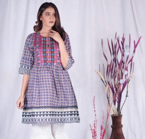 Kurta/Kurti de Alta Calidad Marca Masoori MP-A077 con Estampado Digital, Bordado con Hilo y Estilo de Espejo, para Mujeres Indias/Pakistaníes - Product Image 1