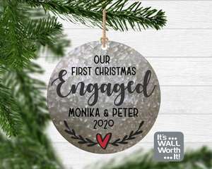 Nuestro primer adorno navideño Decoraciones navideñas de metal galvanizado - Product Image 1