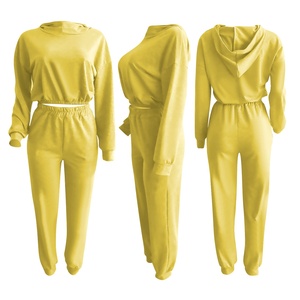 Conjunto de tops activos personalizados para mujer al por mayor, Sudadera con capucha y pantalones de chándal recortados de gran tamaño para entrenar - Product Image 5