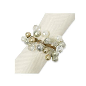 Rond de serviette de cuisine de luxe pour porte-serviettes cadeau fabriqué à la main fête de mariage fleur perle porte-serviettes anneau de l'Inde - Product Image 1