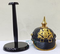 Casque allemand en cuir de la Première et de la Deuxième Guerre mondiale, vis en laiton, picelhaube, armure, casque à pointes fait à la main