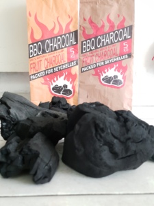 3 HOURS BURNING MEDIUM HARD WOOD CHARCOAL BBQ GRILL CHARCOAL GRILL NATURAL CHARCOAL LUMP SHAPE FROM INDONESIA - Product Image 5