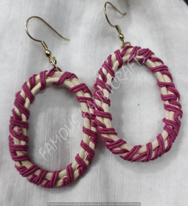 Nouveau Design classique Boucles d'oreilles en rotin en bois Bijoux faits à la main respectueux de l'environnement avec forme de crochet - Product Image 1