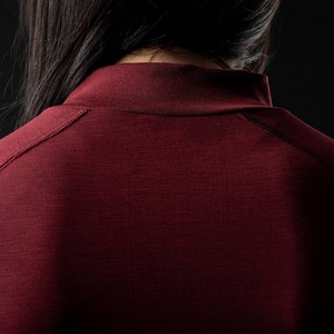 เสื้อครอปท็อปมีฮู้ดสำหรับผู้หญิงเสื้อมีซิปสำหรับฤดูหนาวผ้าคุณภาพสูงทันสมัยและใช้งานได้จริงติดโลโก้ได้ตามต้องการ - Product Image 2