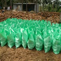 인도 코코넛 수출 세미 껍질 코코넛 Pollachi 열대 및 하위 열대 신선한 코코넛 고품질 대량 수량