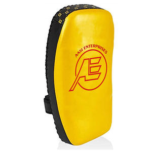 Bouclier de frappe incurvé en cuir de vachette pour Muay Thai et Kickboxing, avec options personnalisables - Product Image 5