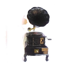 Vente chaude Gramophone avec une plus grande base en bois sur les jambes en bois et corne en laiton Nautique Home Decor Gramophone - Product Image 1