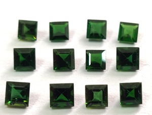 Tourmaline verte chromée naturelle à facettes carrées de 2 mm à 3mm qualité supérieure-coupe carrée en tourmaline verte chromée en vrac - Product Image 4