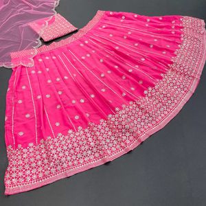 พราวและน่าประทับใจของผู้หญิงหนัก Georgette ลำดับ Zari แฟนซีทำงาน Lehenga Choli กับผีเสื้อสุทธิ Dupatta - Product Image 5